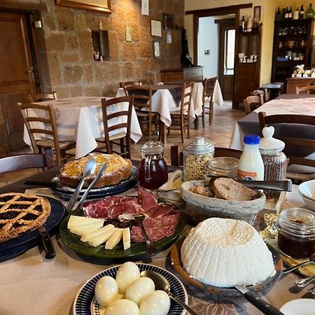 Bio Agriturismo Aia Del Tufo Sorano  ภายนอก รูปภาพ