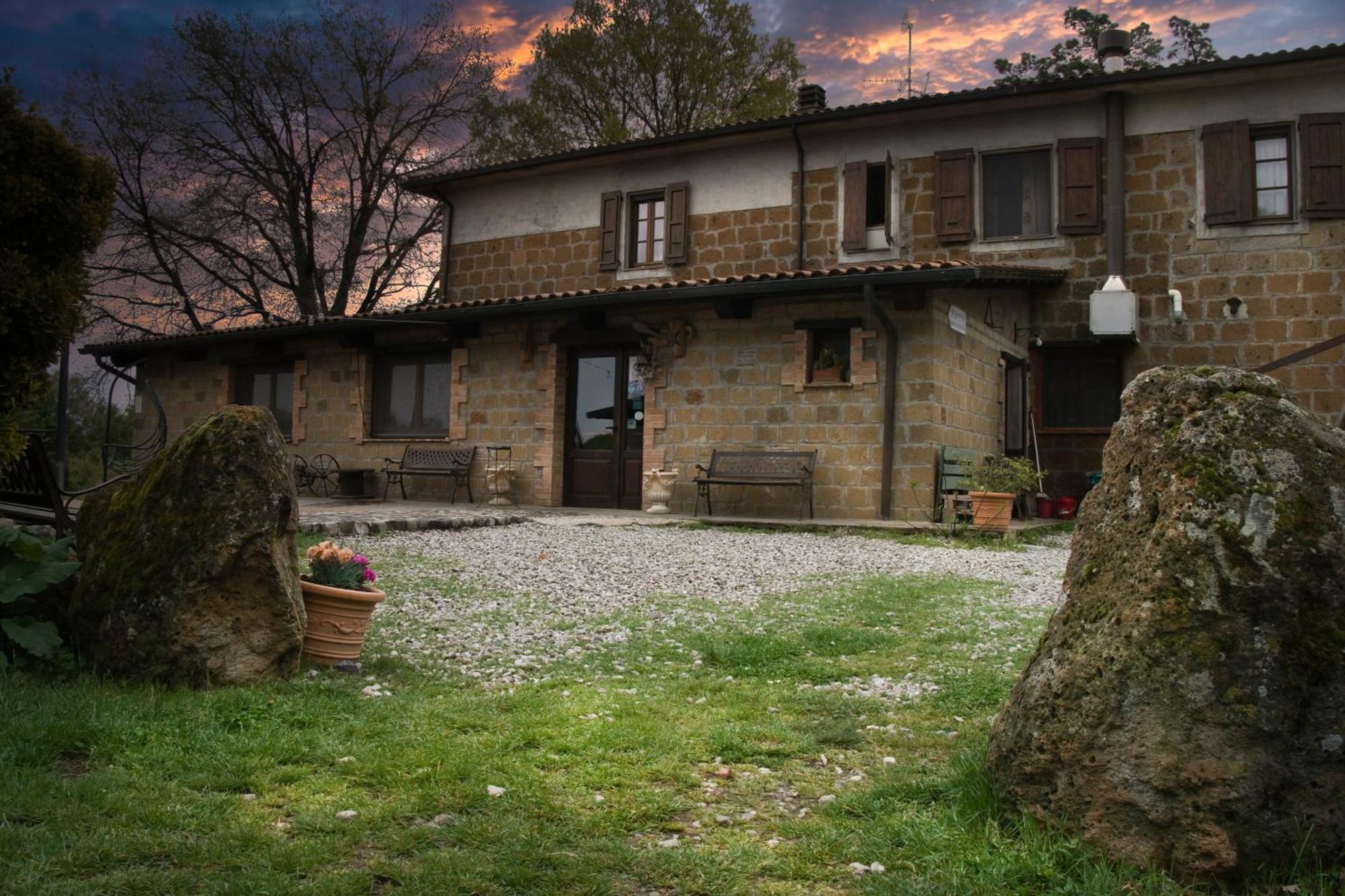 Bio Agriturismo Aia Del Tufo Sorano  ภายนอก รูปภาพ
